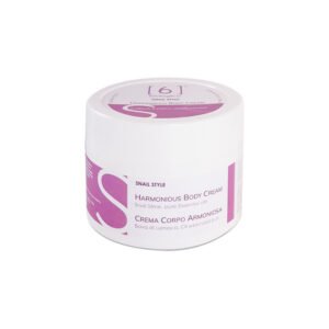 Crema de corp cu actiune intensa pentru combaterea vergeturilor, hidratanta, cu extract de melc si uleiuri esentiale pure, 200 ml